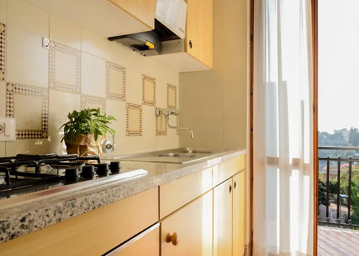 Apartment For 5 Guests In Pietra Ligure